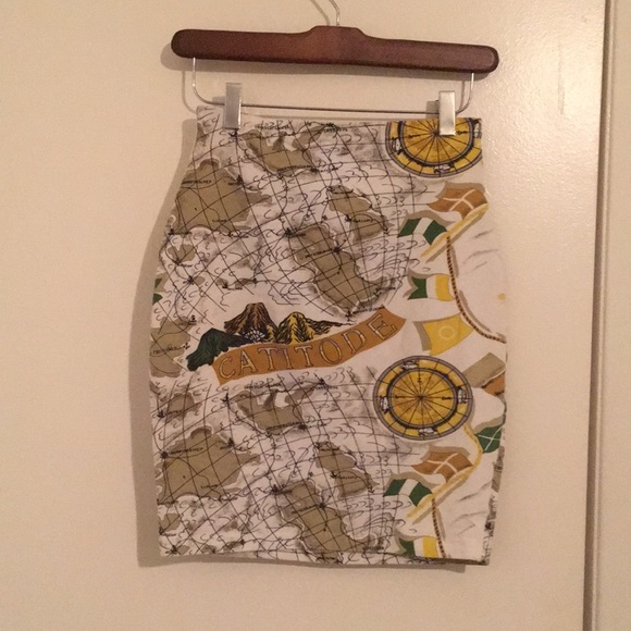 Vintage map pencil skirt - Picture 2 of 5